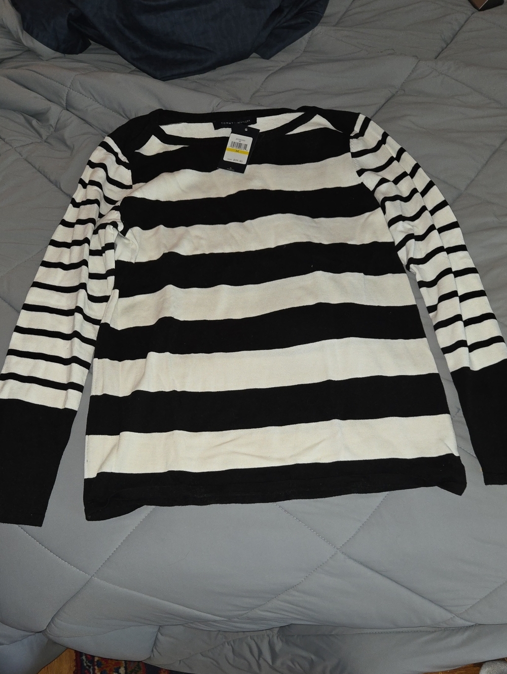 Tommy Hilfiger Womems Black and White Striped Crewneck Sweater